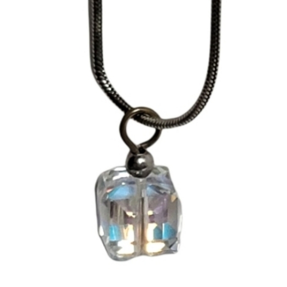 Sterling silver snake chain necklace with prism cube charm - Picture 1 of 12